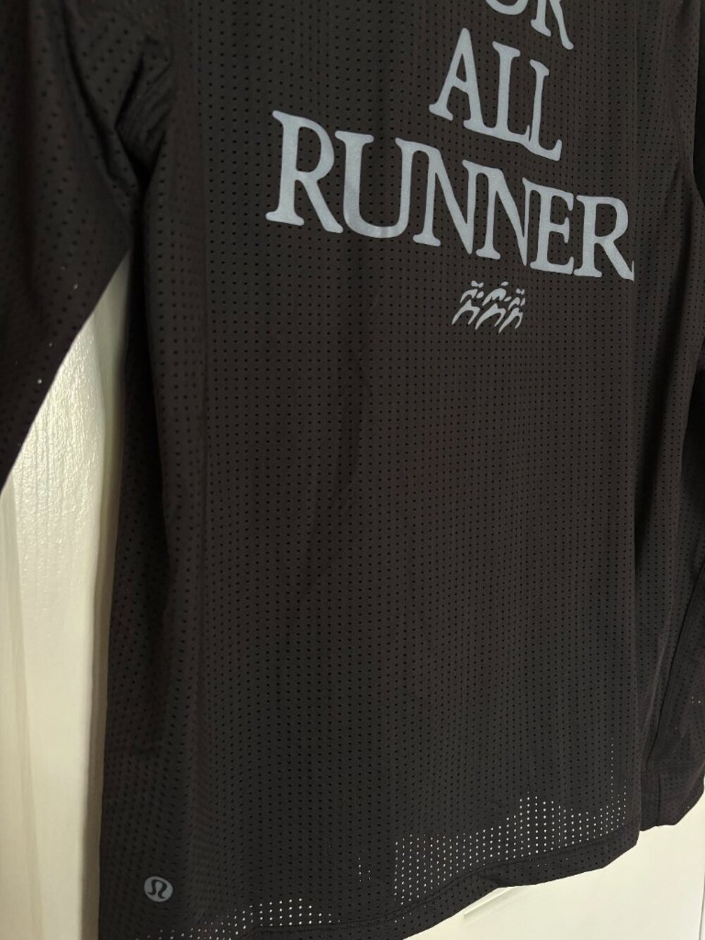 lululemon Breathable Running Longsleeve Shirt Running Graphic - Picture 4 of 4